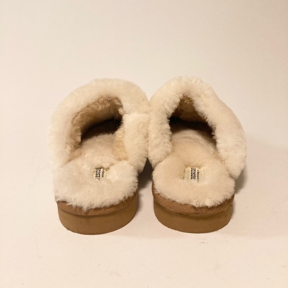 Fireside Tan White Sheepskin Leather Winter Slippers size 9.5 - Picture 11 of 15